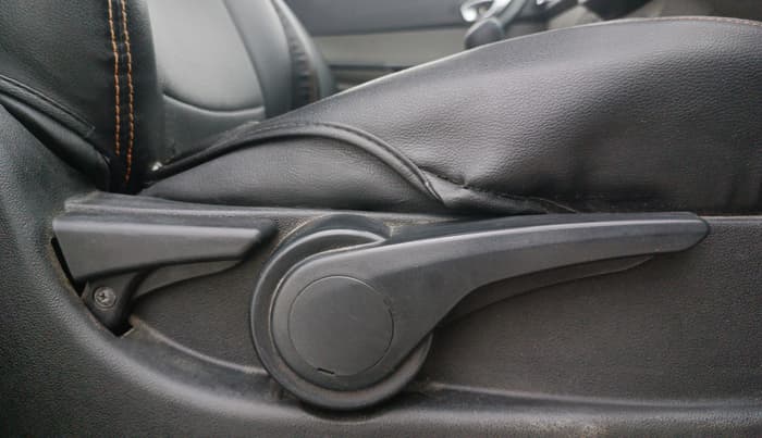 2019 Tata Tiago XZA PETROL, Petrol, Automatic, 52,754 km, Driver Side Adjustment Panel