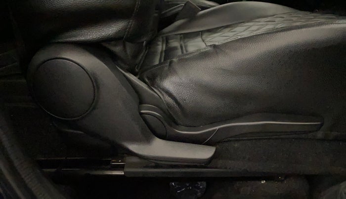 2023 Maruti Swift ZXI AMT, Petrol, Automatic, 26,681 km, Driver Side Adjustment Panel