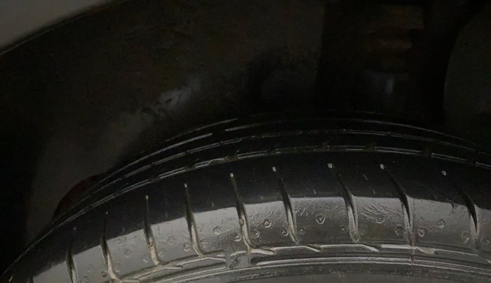 2018 Hyundai Creta E PLUS 1.6 PETROL, Petrol, Manual, 51,590 km, Left Rear Tyre Tread