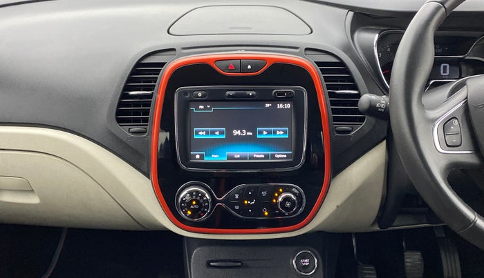2018 Renault Captur RXT Diesel Dual Tone, Diesel, Manual, 44,857 km, Air Conditioner