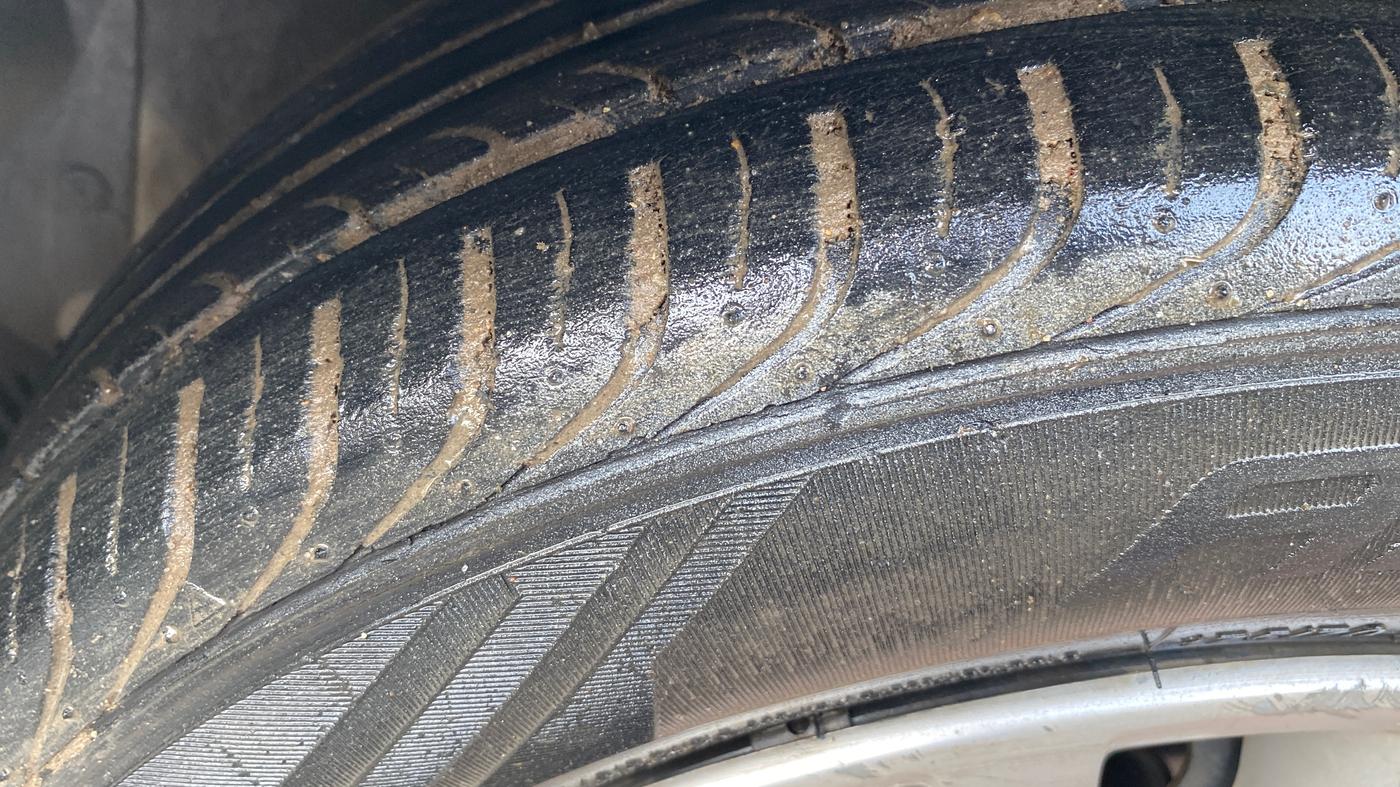 2014 Hyundai i20 MAGNA 1.2, Petrol, Manual, 69,209 km, Left Front Tyre Tread
