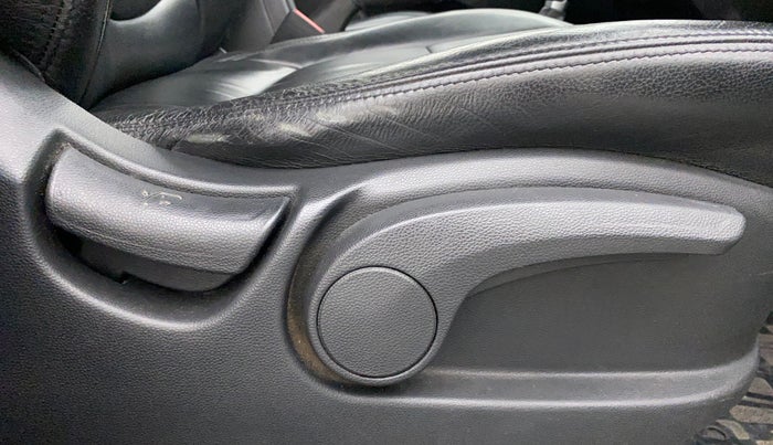 2018 Hyundai Creta SX PLUS AT 1.6 PETROL, Petrol, Automatic, 60,599 km, Driver Side Adjustment Panel