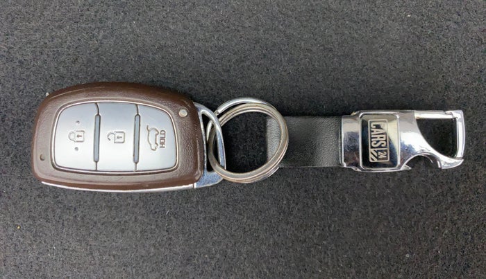 2018 Hyundai Creta SX PLUS AT 1.6 PETROL, Petrol, Automatic, 60,599 km, Key Close Up