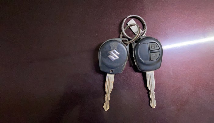 2017 Maruti Ertiga VDI SHVS, Diesel, Manual, 69,303 km, Key Close Up