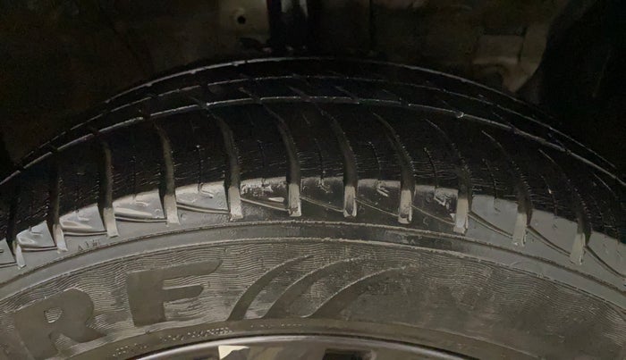 2023 Hyundai Creta S PLUS KNIGHT 1.5 PETROL, Petrol, Manual, 13,870 km, Right Front Tyre Tread