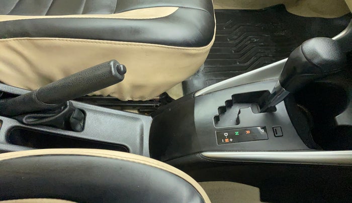 2018 Toyota YARIS J CVT, Petrol, Automatic, 24,977 km, Gear Lever