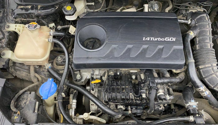 2022 KIA CARENS LUXURY PLUS 1.4 PETROL DCT 7 STR, Petrol, Automatic, 82,165 km, Engine View - Right