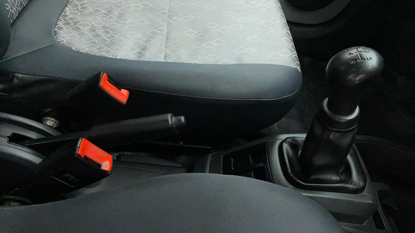 2016 Maruti Alto 800 LXI, Petrol, Manual, 43,986 km, Gear Lever