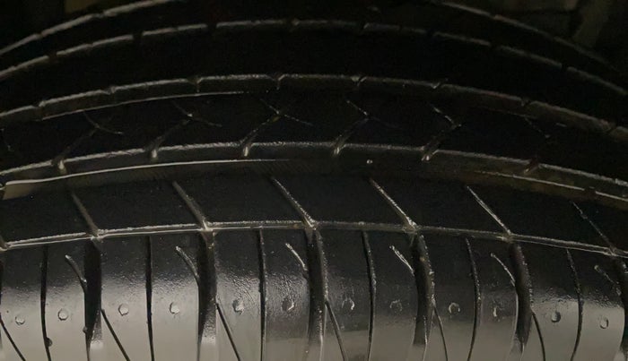 2021 Maruti Vitara Brezza ZXI, Petrol, Manual, 64,384 km, Right Front Tyre Tread