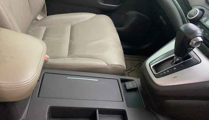 2014 Honda CRV 2.0L I-VTEC 2WD AT, Petrol, Automatic, 48,293 km, Gear Lever