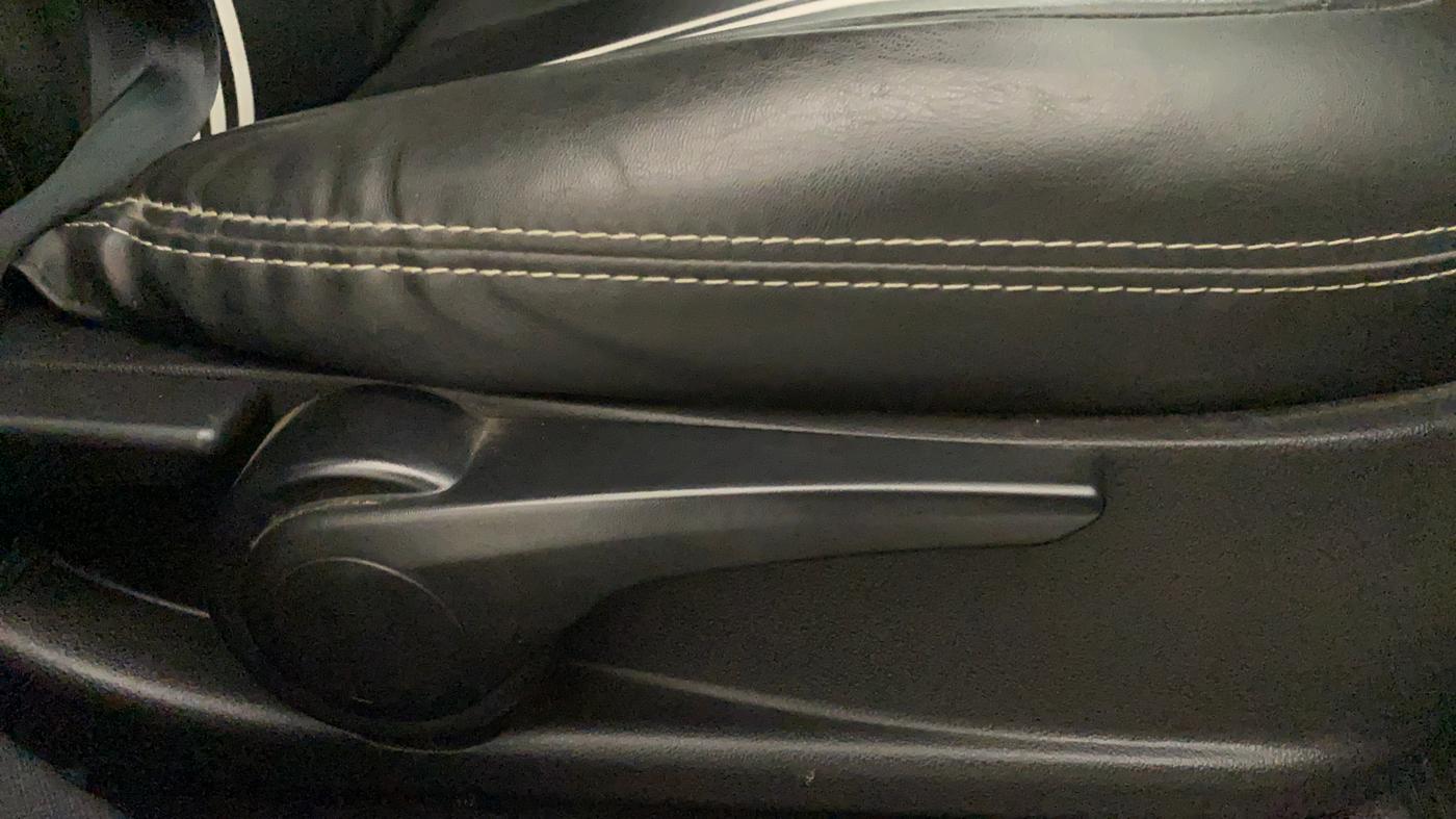 2019 Tata NEXON XZA PLUS PETROL, Petrol, Automatic, 62,400 km, Driver Side Adjustment Panel