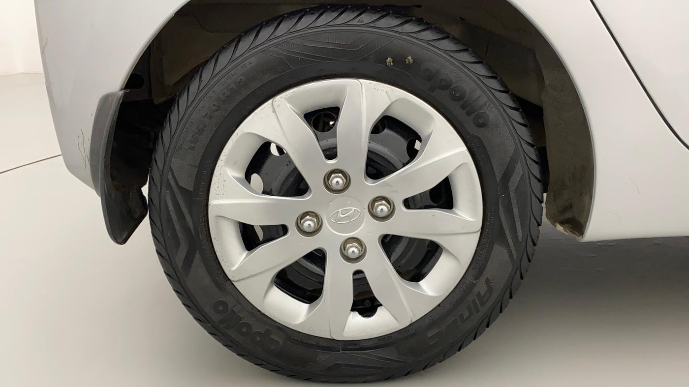 2018 Hyundai Eon MAGNA +, Petrol, Manual, 28,516 km, Right Rear Wheel