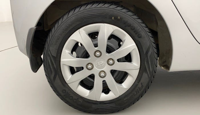 2018 Hyundai Eon MAGNA +, Petrol, Manual, 28,516 km, Right Rear Wheel