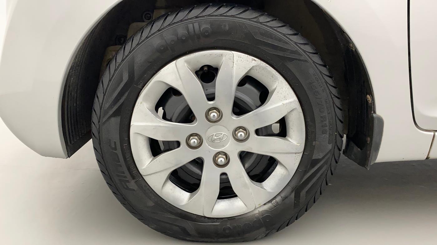 2018 Hyundai Eon MAGNA +, Petrol, Manual, 28,516 km, Left Front Wheel
