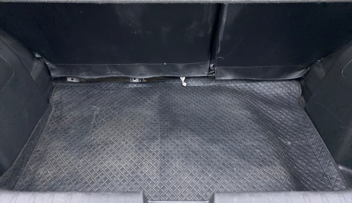 2018 Maruti Baleno DELTA 1.2 K12, Petrol, Manual, 33,271 km, Boot Inside