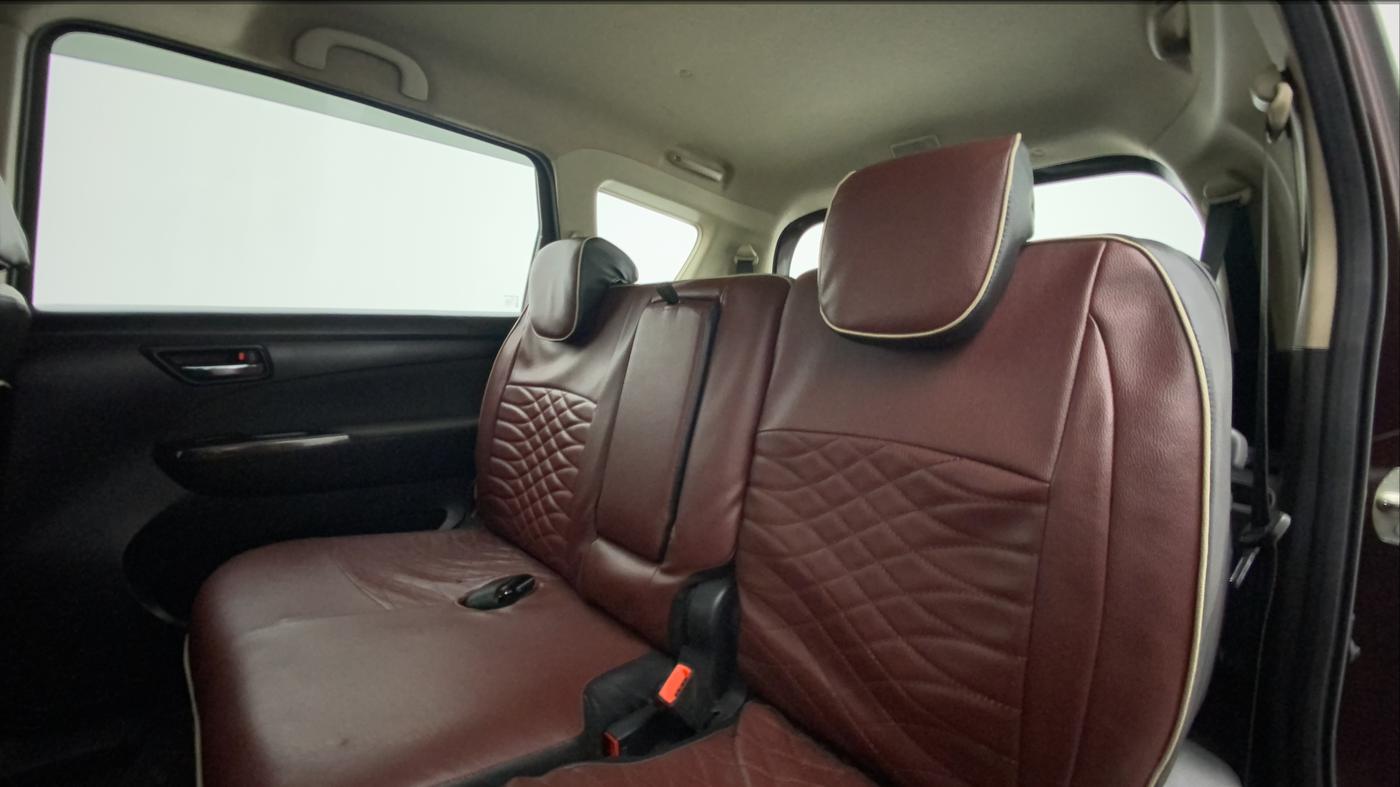 2018 Maruti Ertiga VXI LIMITED EDITION, Petrol, Manual, 74,876 km, Right Side Rear Door Cabin