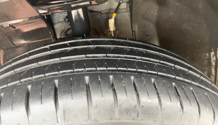 2024 Tata PUNCH CREATIVE  AMT, Petrol, Automatic, 9,730 km, Left Front Tyre Tread