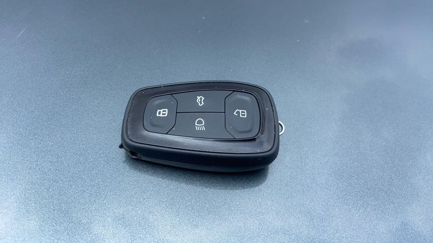2024 Tata PUNCH CREATIVE  AMT, Petrol, Automatic, 9,730 km, Key Close Up