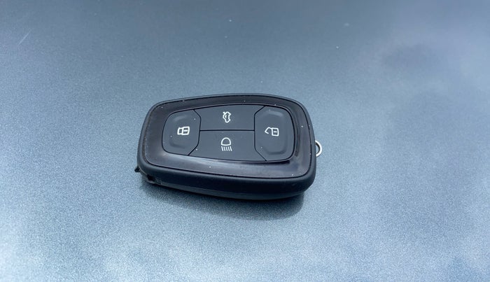 2024 Tata PUNCH CREATIVE  AMT, Petrol, Automatic, 9,730 km, Key Close Up