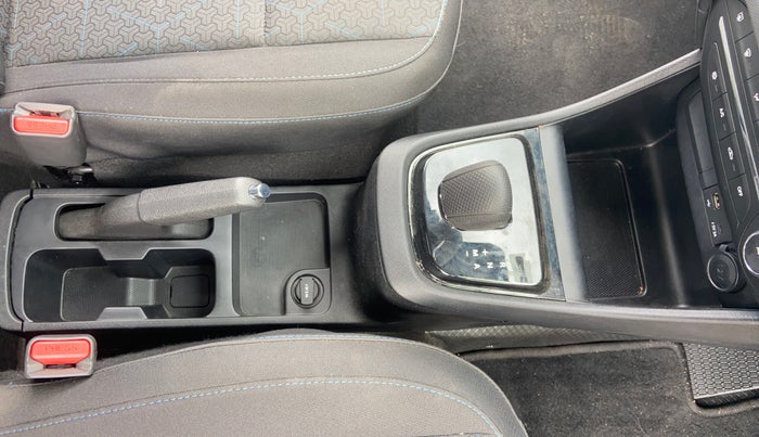 2024 Tata PUNCH CREATIVE  AMT, Petrol, Automatic, 9,730 km, Gear Lever