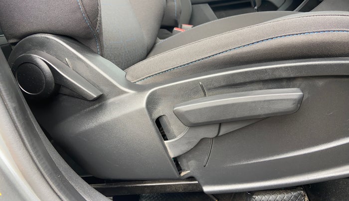 2024 Tata PUNCH CREATIVE  AMT, Petrol, Automatic, 9,730 km, Driver Side Adjustment Panel