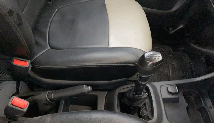 2016 Renault Kwid RXT 0.8, Petrol, Manual, 24,604 km, Gear Lever