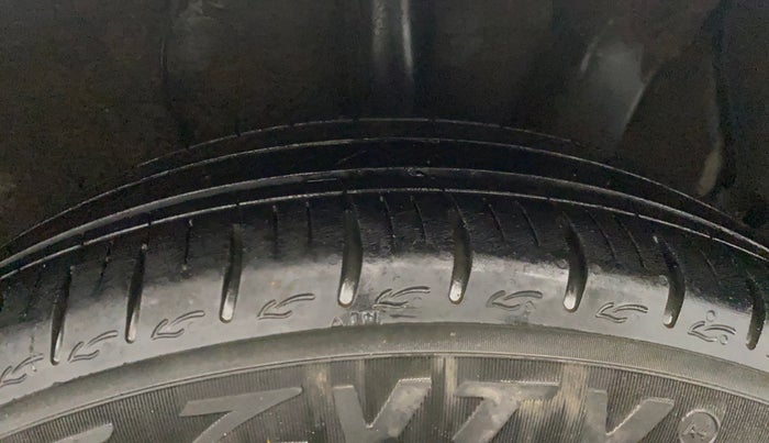 2023 Hyundai AURA S 1.2 CNG, CNG, Manual, 33,627 km, Left Rear Tyre Tread