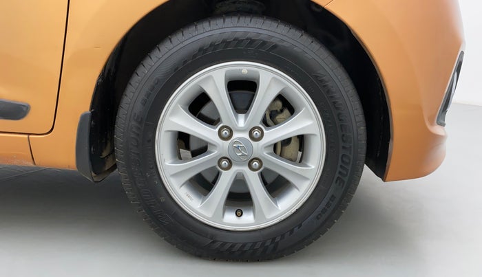 2014 Hyundai Grand i10 ASTA AT 1.2 KAPPA VTVT, Petrol, Automatic, 44,790 km, Right Front Wheel