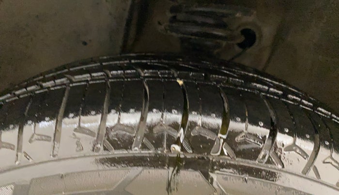 2021 Maruti IGNIS ZETA 1.2 AMT, Petrol, Automatic, 32,616 km, Left Front Tyre Tread