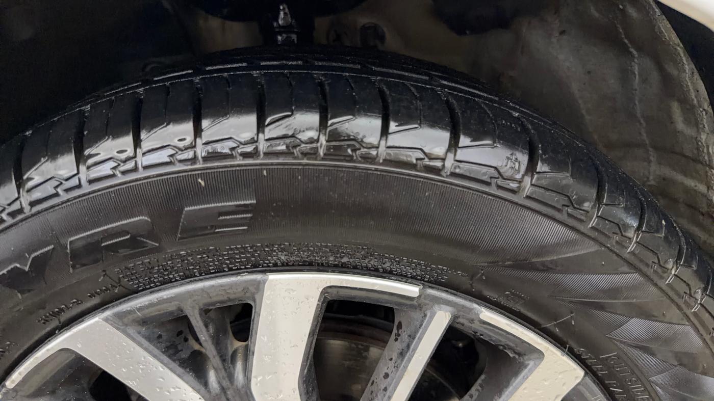 2017 Honda City 1.5L I-VTEC ZX CVT, CNG, Automatic, 95,549 km, Left Front Tyre Tread
