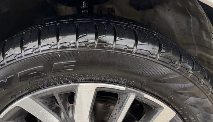 2017 Honda City 1.5L I-VTEC ZX CVT, CNG, Automatic, 95,549 km, Left Front Tyre Tread