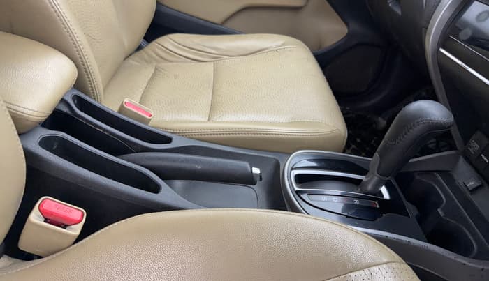 2017 Honda City 1.5L I-VTEC ZX CVT, CNG, Automatic, 95,549 km, Gear Lever