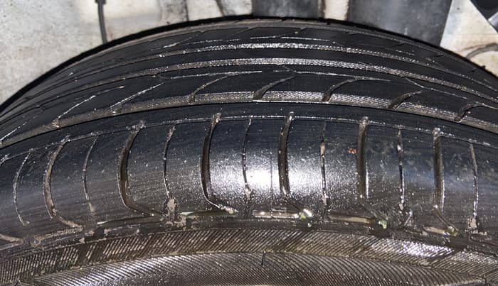 2018 Hyundai Elite i20 ASTA 1.2  CVT, Petrol, Automatic, 1,03,895 km, Left Rear Tyre Tread