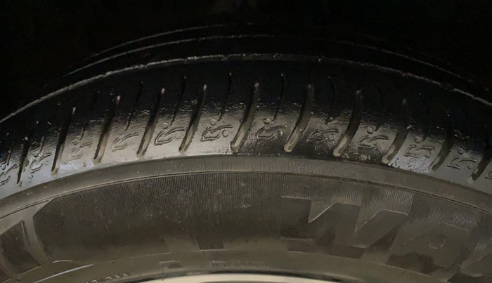 2023 KIA SONET 	 HTX 1.0 TURBO DCT, Petrol, Automatic, 47,809 km, Right Front Tyre Tread