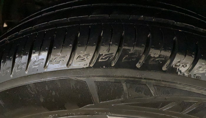 2023 KIA SONET 	 HTX 1.0 TURBO DCT, Petrol, Automatic, 47,809 km, Right Rear Tyre Tread