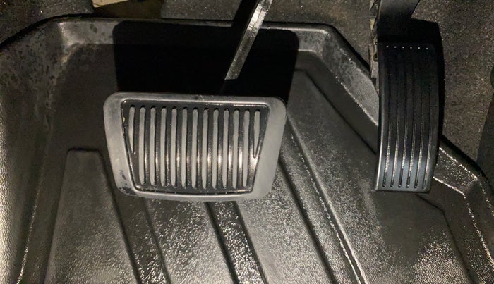 2023 KIA SONET 	 HTX 1.0 TURBO DCT, Petrol, Automatic, 47,809 km, Pedals