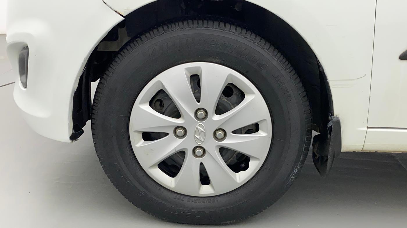 2011 Hyundai i10 MAGNA 1.1, Petrol, Manual, 30,901 km, Left Front Wheel