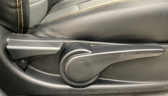 2018 Tata Tiago XZ PETROL, Petrol, Manual, 60,230 km, Driver Side Adjustment Panel