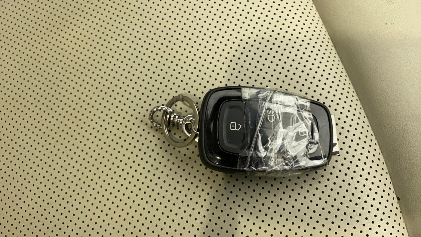 2024 Tata TIGOR XZ PLUS PETROL, Petrol, Manual, 37,220 km, Key Close Up