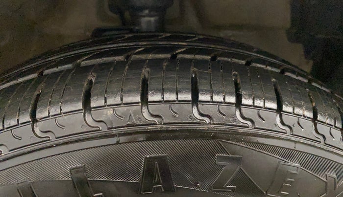 2020 Maruti Celerio ZXI, Petrol, Manual, 1,30,376 km, Right Front Tyre Tread