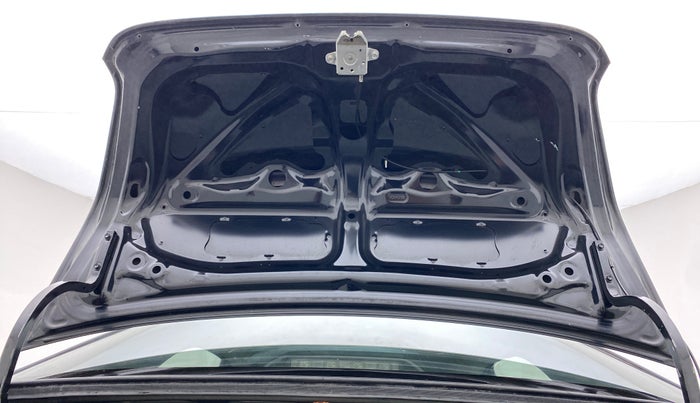 2011 Toyota Etios G, Petrol, Manual, 65,168 km, Boot Door Open