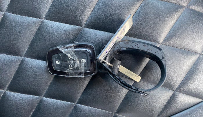 2021 Tata NEXON XZA PLUS SUNROOF PETROL, Petrol, Automatic, 38,060 km, Key Close Up