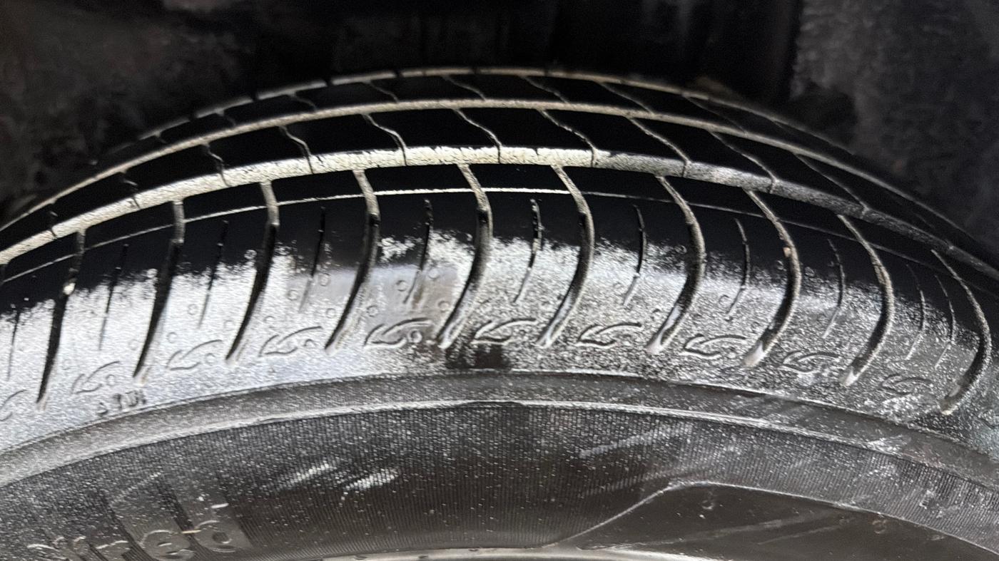 2018 Maruti Swift ZXI AMT, Petrol, Automatic, 87,884 km, Left Rear Tyre Tread