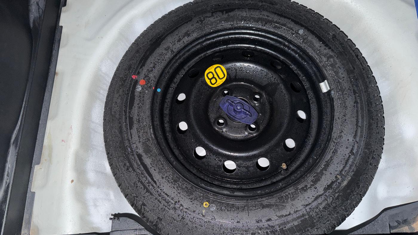 2018 Maruti Swift ZXI AMT, Petrol, Automatic, 87,884 km, Spare Tyre