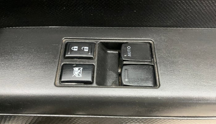 2024 Maruti New Wagon-R LXI 1.0, Petrol, Manual, 23,487 km, Driver Side Door Panels Control