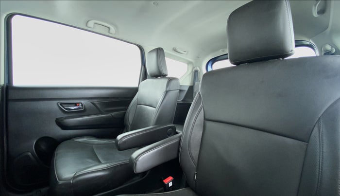 2019 Maruti XL6 ALPHA SHVS  MT, Petrol, Manual, 40,506 km, Right Side Rear Door Cabin