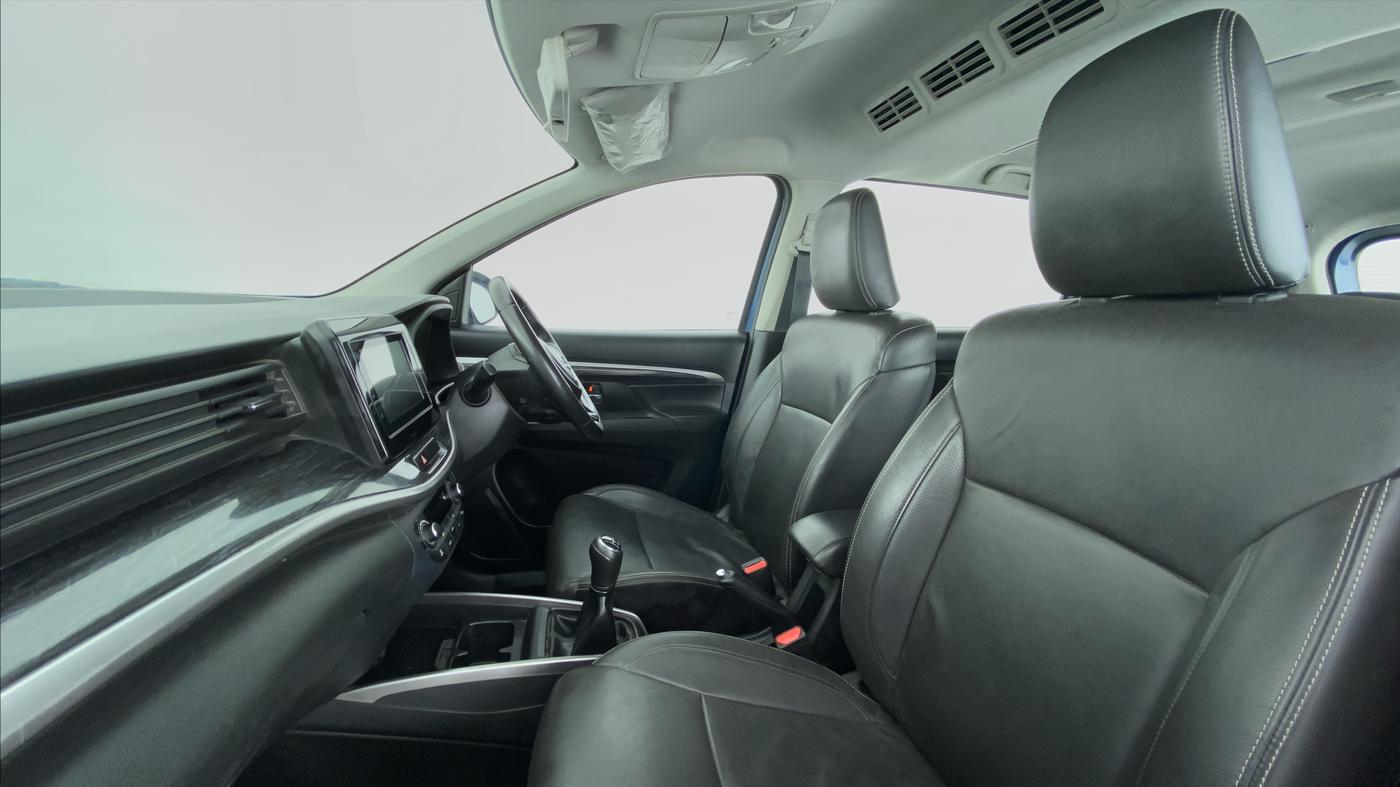 2019 Maruti XL6 ALPHA SHVS  MT, Petrol, Manual, 40,506 km, Right Side Front Door Cabin