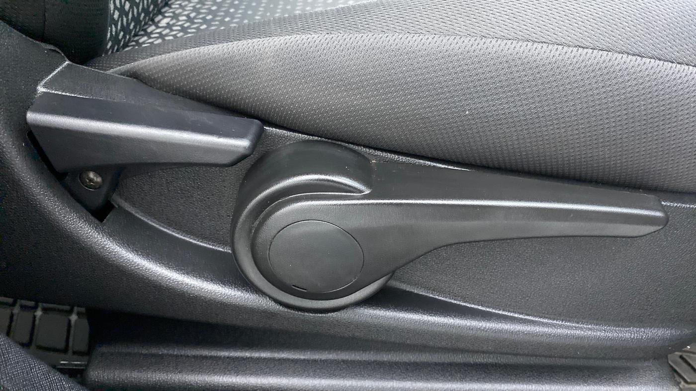 2018 Tata NEXON XZA+ 1.5, Diesel, Automatic, 13,714 km, Driver Side Adjustment Panel