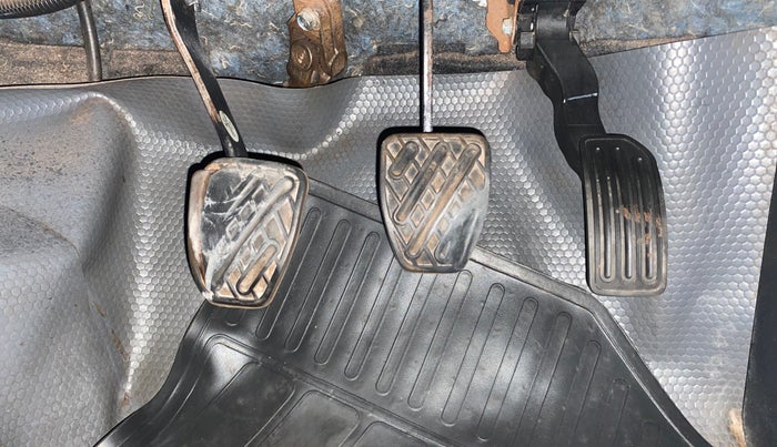 2016 Datsun Go T, Petrol, Manual, 1,25,922 km, Pedals