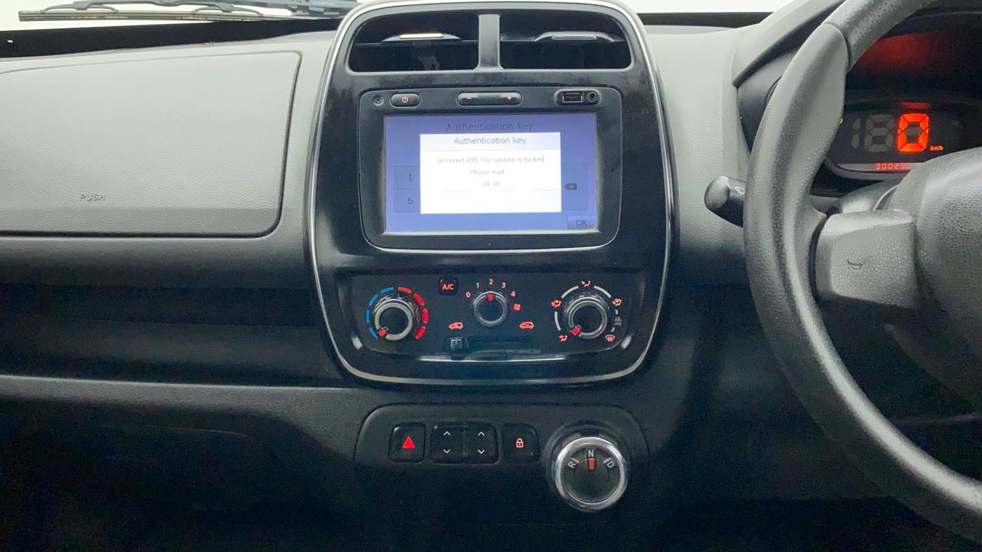 2018 Renault Kwid RXT 1.0 EASY-R AT OPTION, Petrol, Automatic, 30,181 km, Air Conditioner